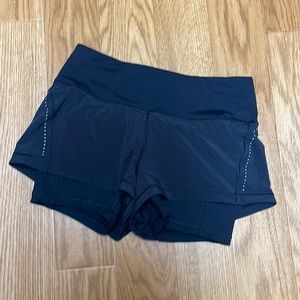 Lululemon womens black double layer athletic running shorts size 4